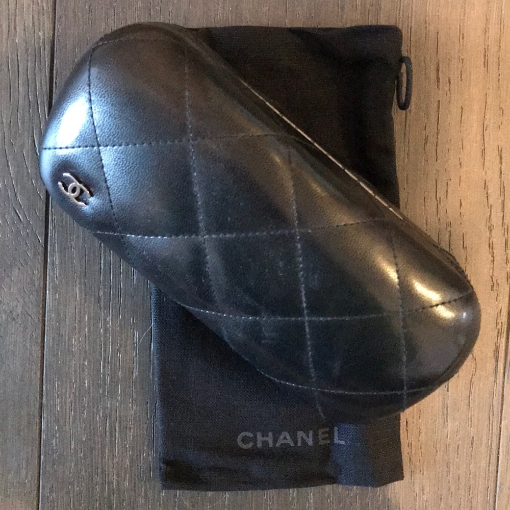 Authentic Chanel Quilted Sunglass Case - Picture 3 of 4